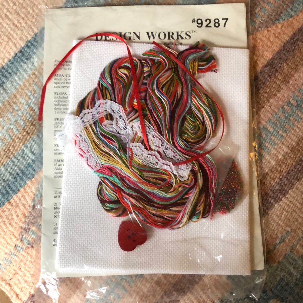 Design Works Counted Cross Stitch Kit - Picture 2 of 4